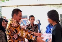 Bupati Tolitoli Serahkan Bantuan untuk Peserta Pelatihan Kerja
