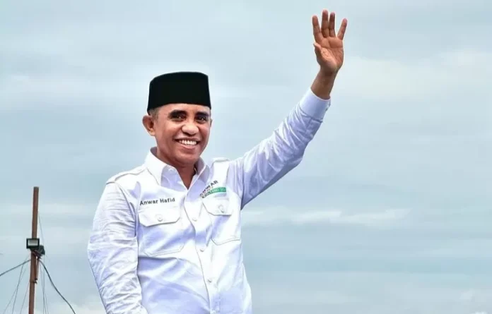 Anwar Hafid (foto: Dok. Humas Pemrov Sulteng)