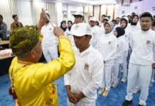 Pelepasan Kontingen PON Bela Diri Sulteng Dikemas dengan Adat Kail Mompakaroso