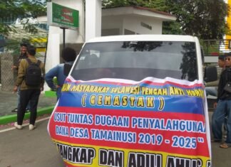 Gemastak Demo Kejati, Desak Usut Dana Desa Tamainusi