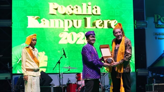 Penerimaan Penghargaan, Foto : IST