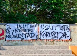 Merasakan Dampak, Mahasiswa Tagih Transparansi Rektor Tindak Lanjut Audit